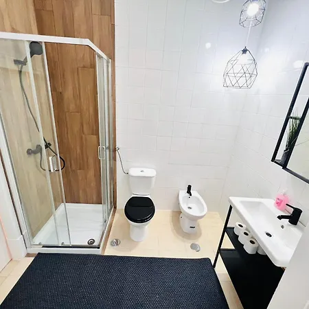 Luxury In The Centre Of Lisbon, Alfama بيت شباب Lisboa
