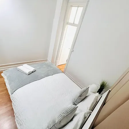 Хостел Luxury In The Centre Of Lisbon, Alfama Лиссабон